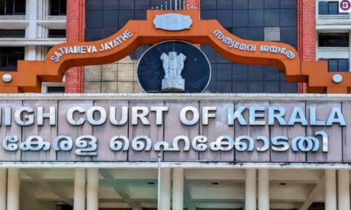 അഭിഭാഷകനെ അധിക്ഷേപിച്ച പൊലീസിനെതിരെ രൂക്ഷ വിമര്ശനവുമായി ഹൈക്കോടതി അഭിഭാഷകനെ അധിക്ഷേപിച്ച പൊലീസിനെതിരെ രൂക്ഷ വിമര്ശനവുമായി ഹൈക്കോടതി