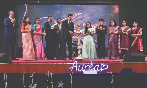 ഇന്ത്യൻ സ്കൂൾ പന്ത്രണ്ടാം ക്ലാസ് വിദ്യാർത്ഥികൾക്ക് യാത്രയയപ്പ്