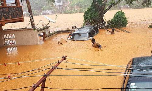 സിയേറ ലിയോണിൽ പ്രളയത്തിലും മണ്ണിടിച്ചിലിലും മൂന്നൂറിലേറെ മരണം