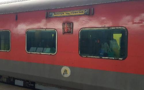 കാസർഗോഡ് നേത്രാവതി എക്‌സ്പ്രസിന് നേരെ കല്ലേറ്