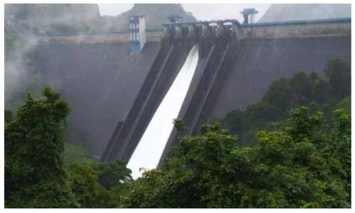 ഇടുക്കി അണക്കെട്ട് തുറന്നു; പെരിയാര് തീരത്ത് മുന്നറിയിപ്പ് ഇടുക്കി അണക്കെട്ട് തുറന്നു; പെരിയാര് തീരത്ത് മുന്നറിയിപ്പ്