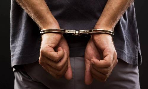 മയക്കുമരുന്ന് കടത്ത്: ബഹ്റൈനിൽ ഡെലിവറി ഡ്രൈവർക്ക് 5 വർഷം തടവും പിഴയും മയക്കുമരുന്ന് കടത്ത്: ബഹ്റൈനിൽ ഡെലിവറി ഡ്രൈവർക്ക് 5 വർഷം തടവും പിഴയും