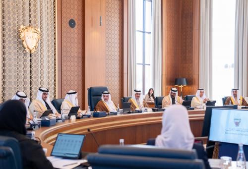 ബഹ്‌റൈൻ പൗരന്മാർക്ക് റമദാൻ സമ്മാനം: സാമൂഹിക സുരക്ഷാ ആനുകൂല്യങ്ങൾ ഇരട്ടിയാക്കി; വൈദ്യുതി നിരക്കിലും ഇളവ്