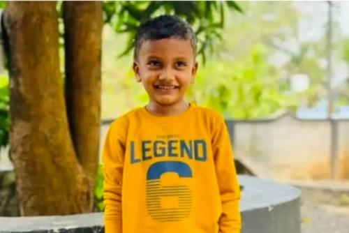 സ്കൂളിലെ ഗോവണിയിൽ നിന്നും വീണ് പരിക്കേറ്റ വിദ്യാർത്ഥി മരിച്ചു സ്കൂളിലെ ഗോവണിയിൽ നിന്നും വീണ് പരിക്കേറ്റ വിദ്യാർത്ഥി മരിച്ചു