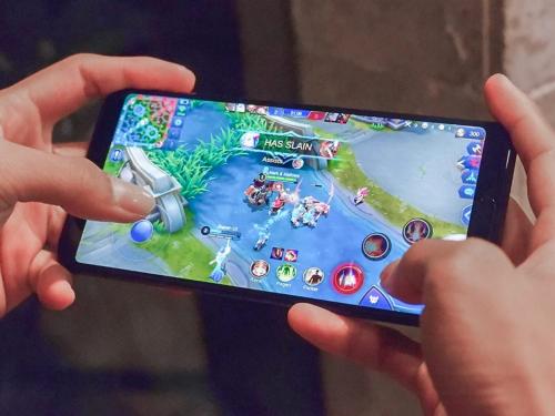 ഓൺലൈൻ ഗെയിം വിലക്കി; മൂന്ന് സഹോദരിമാർ കെട്ടിടത്തിൽ നിന്ന് ചാടി മരിച്ചു