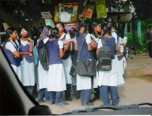 തമിഴ്നാട്ടിൽ സ്കൂളുകളും കോളജുകളും തുറക്കുന്നു