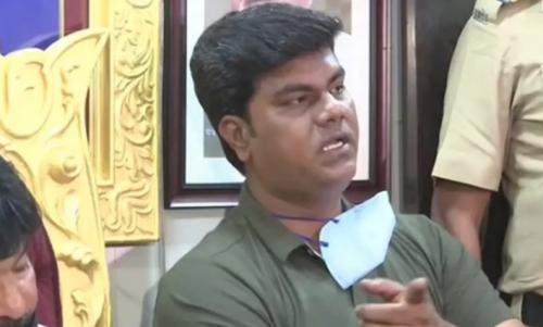 ആര്യൻ ഖാനെതിരായ മയക്കുമരുന്ന് കേസ്; കൂറുമാറിയ സാക്ഷി മരിച്ചു ആര്യൻ ഖാനെതിരായ മയക്കുമരുന്ന് കേസ്; കൂറുമാറിയ സാക്ഷി മരിച്ചു
