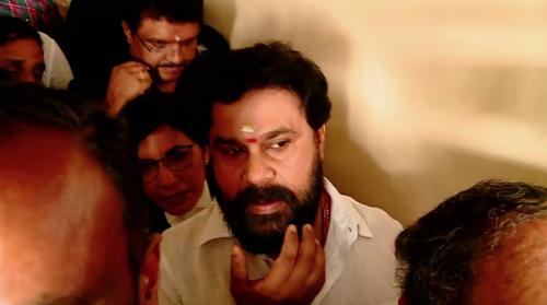 മഞ്ജു പറഞ്ഞിടത്ത് നിന്നാണ് എനിക്കെതിരായ ഗൂഢാലോചന തുടങ്ങിയത്; വിധിക്ക് ശേഷം ആദ്യപ്രതികരണവുമായി ദിലീപ്