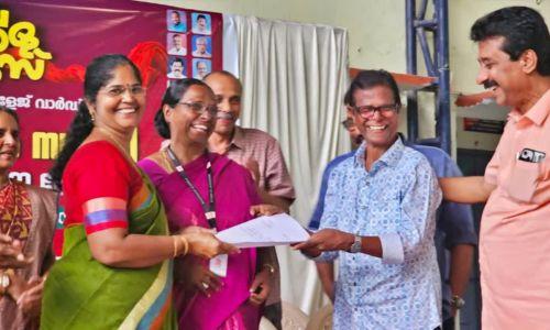 ഇന്ദ്രന്സ് വീണ്ടും സ്കൂളിലേക്ക്; പത്താംക്ലാസ് വിദ്യാർഥിയായി ഇന്ദ്രന്സ് വീണ്ടും സ്കൂളിലേക്ക്; പത്താംക്ലാസ് വിദ്യാർഥിയായി