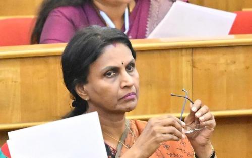 തലസ്ഥാനത്ത് വൻ രാഷ്ട്രീയ നാടകം: ശ്രീലേഖയെ അനുനയിപ്പിക്കാൻ ബിജെപി തന്ത്രം മെനയുന്നു