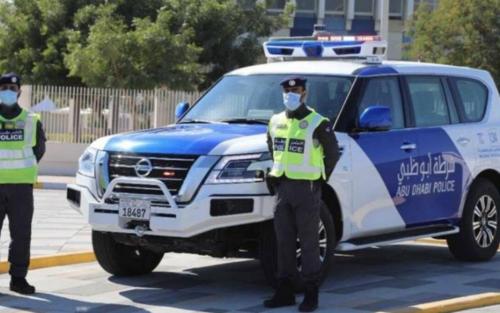 അപകടസ്ഥലങ്ങളിൽ‍ കൂട്ടംകൂടി നിൽക്കുന്നവർക്ക് പിഴ ചുമത്തുമെന്ന മുന്നറിയിപ്പുമായി അബുദാബി പോലീസ്