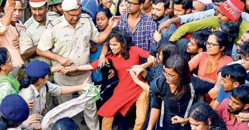 ജെ.എൻ.യുവിലെ വിദ്യാര്‍ത്ഥി സമരത്തിനെതിരെയുള്ള പോലീസ് നടപടിക്കെതിരെ ജെ.എന്‍.യു അദ്ധ്യാപക സംഘടന