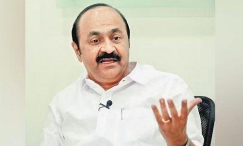 പ്രതികളെ ഇതുവരെ പിടികൂടിയിട്ടില്ല, പിന്നെന്തിന് മുഖ്യമന്ത്രി പൊലീസിനെ അഭിനന്ദിച്ചെന്ന് വി ഡി സതീശൻ പ്രതികളെ ഇതുവരെ പിടികൂടിയിട്ടില്ല, പിന്നെന്തിന് മുഖ്യമന്ത്രി പൊലീസിനെ അഭിനന്ദിച്ചെന്ന് വി ഡി സതീശൻ