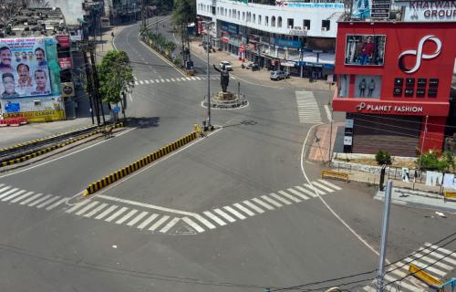 കൊവിഡ് വ്യാപനം: എല്ലാ ഞായറാഴ്ച്ചയും സന്പൂര്‍ണ ലോക്ഡൗണ്‍ പ്രഖ്യാപിക്കാനൊരുങ്ങി മദ്ധ്യപ്രദേശ് സര്‍ക്കാർ