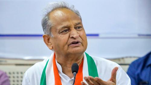 മത്സരിക്കാനൊരുങ്ങി ഗെഹ്ലോട്ട്; ബുധനാഴ്ച നാമനിര്ദേശപത്രിക നല്കും മത്സരിക്കാനൊരുങ്ങി ഗെഹ്ലോട്ട്; ബുധനാഴ്ച നാമനിര്ദേശപത്രിക നല്കും