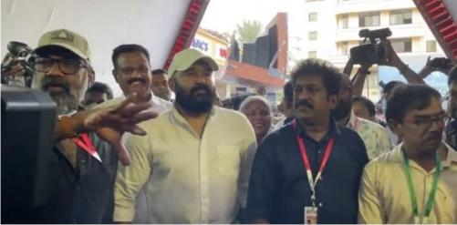 കൊച്ചി രാജ്യാന്തര ചലച്ചിത്രമേളയ്ക്ക് തുടക്കം കൊച്ചി രാജ്യാന്തര ചലച്ചിത്രമേളയ്ക്ക് തുടക്കം