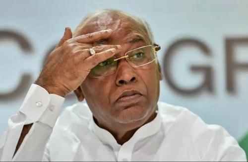 നിലവിൽ കോൺഗ്രസ് അധ്യക്ഷനാവാൻ രാഹുലിനേക്കാൾ‍ മികച്ച ഒരാളില്ലെന്ന് മല്ലികാർ‍ജുൻ ഖാർ‍ഗെ