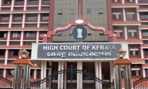 കൊച്ചിയിൽ ഗ്യാസ് ചേംബറിലെ അവസ്ഥ; കൊച്ചി കോർപറേഷൻ സെക്രട്ടറി ഉടൻ ഹാജരായി വിശദീകരണം നൽകണമെന്ന് ഹൈക്കോടതി കൊച്ചിയിൽ ഗ്യാസ് ചേംബറിലെ അവസ്ഥ; കൊച്ചി കോർപറേഷൻ സെക്രട്ടറി ഉടൻ ഹാജരായി വിശദീകരണം നൽകണമെന്ന് ഹൈക്കോടതി