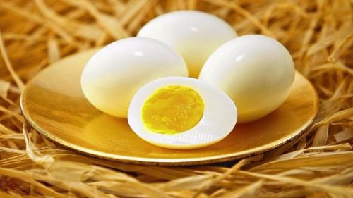 മുട്ടവില റെക്കോർഡ് ഉയരത്തിൽ; സംസ്ഥാനത്ത് കടുത്ത ക്ഷാമമെന്ന് വ്യാപാരികൾ