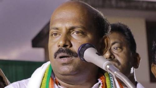 ആലപ്പുഴ ഡിസിസി അദ്ധ്യക്ഷ സ്ഥാനം രാജിവെച്ച് എം. ലിജു ആലപ്പുഴ ഡിസിസി അദ്ധ്യക്ഷ സ്ഥാനം രാജിവെച്ച് എം. ലിജു