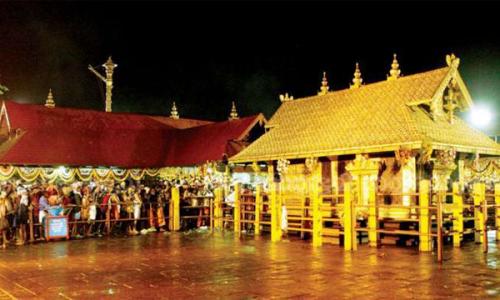 പ്രായഭേദമെന്യേ സ്ത്രീകൾക്ക് ശബരിമലയിൽ പ്രവേശനം അനുവദിച്ച് സുപ്രീംകോടതി പ്രായഭേദമെന്യേ സ്ത്രീകൾക്ക് ശബരിമലയിൽ പ്രവേശനം അനുവദിച്ച് സുപ്രീംകോടതി
