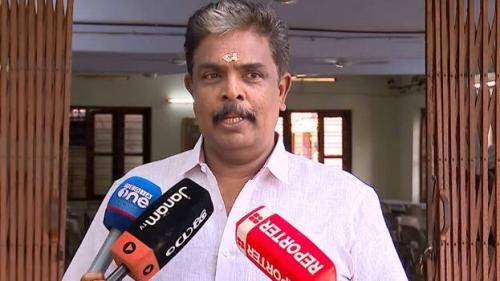 സ്വര്ണക്കൊളള അന്വേഷണം തിരുവിതാംകൂര് ദേവസ്വം ബോര്ഡിലേക്ക്; മുരാരി ബാബുവിനെ അറസ്റ്റ് ചെയ്യും സ്വര്ണക്കൊളള അന്വേഷണം തിരുവിതാംകൂര് ദേവസ്വം ബോര്ഡിലേക്ക്; മുരാരി ബാബുവിനെ അറസ്റ്റ് ചെയ്യും