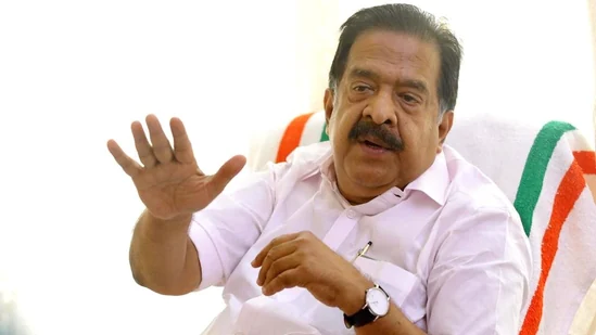 ഡൽഹി കേന്ദ്രീകരിച്ച് പ്രവർത്തിക്കാനില്ലെന്ന് രമേശ് ചെന്നിത്തല ഡൽഹി കേന്ദ്രീകരിച്ച് പ്രവർത്തിക്കാനില്ലെന്ന് രമേശ് ചെന്നിത്തല
