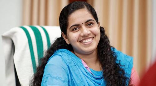 കത്ത് വിവാദം: മേയറെ ഇകഴ്ത്താൻ വ്യാജരേഖ ചമച്ചുവെന്ന് എഫ്ഐആർ കത്ത് വിവാദം: മേയറെ ഇകഴ്ത്താൻ വ്യാജരേഖ ചമച്ചുവെന്ന് എഫ്ഐആർ