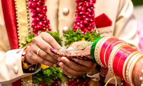 ഇടുക്കി ജില്ലയിൽ ശൈശവ വിവാഹം; 15 വയസുകാരിക്ക് വരൻ 47കാരൻ ഇടുക്കി ജില്ലയിൽ ശൈശവ വിവാഹം; 15 വയസുകാരിക്ക് വരൻ 47കാരൻ