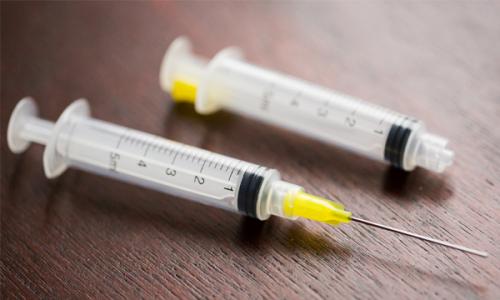 സി­റി­ഞ്ച് പലതവണ ഉപയോഗിച്ചു : 21 പേ­ർ­ക്ക് എച്ച്.ഐ.വി­