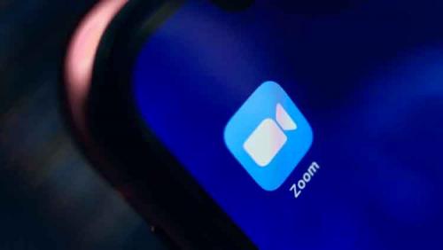 സൂം ഇനി കൂടുതൽ സ്മാർട്ട്; തത്സമയ വിവർത്തനവും എഐ സുരക്ഷാ ഫീച്ചറുകളുമായി പുതിയ അപ്‌ഡേറ്റ്