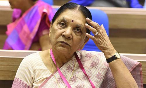 പക്കോ­ഡ പരാ­മർശത്തെ­ പ്രതി­പക്ഷം വളച്ചൊ­ടി­ക്കു­കയാ­ണെ­ന്ന് ആനന്ദി­ബെൻ പട്ടേ­ൽ