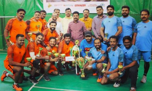 വിൻസന്റ് ചീരൻ മെമ്മോറിയൽ ബാഡ്മിന്റൺ ടൂർണമെന്റിൽ സിംസ് മാസ്റ്റേഴ്സ് വിജയികളായി വിൻസന്റ് ചീരൻ മെമ്മോറിയൽ ബാഡ്മിന്റൺ ടൂർണമെന്റിൽ സിംസ് മാസ്റ്റേഴ്സ് വിജയികളായി