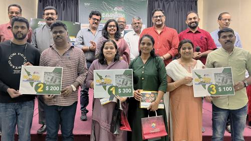 ഫോർ പിഎം കേരളീയം ക്വിസ് മത്സരത്തിൽ വിജയികളായി മലയാളി മംസ് മിഡിൽ ഈസ്റ്റ് ഫോർ പിഎം കേരളീയം ക്വിസ് മത്സരത്തിൽ വിജയികളായി മലയാളി മംസ് മിഡിൽ ഈസ്റ്റ്