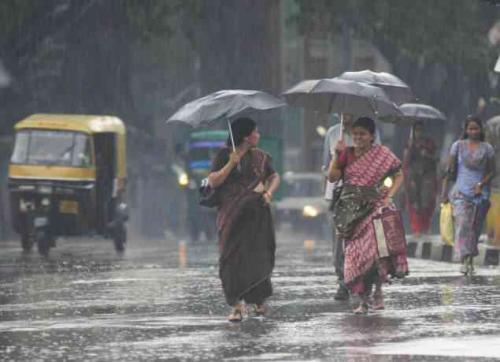 സംസ്ഥാനത്ത് അതിതീവ്രമഴയ്ക്ക് സാധ്യത: വിവിധ ജില്ലകളിൽ റെഡ്, ഓറഞ്ച് അലർട്ട്