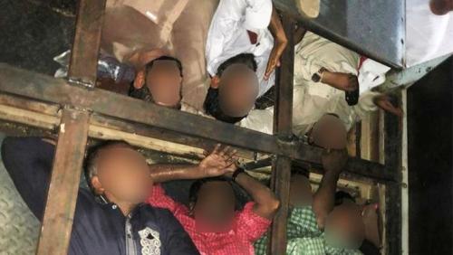 നിയമവിരുദ്ധമായി അബുദാബിയിലേക്ക് കടക്കാന്‍ ശ്രമിച്ച 18 പേര്‍ പിടിയില്‍