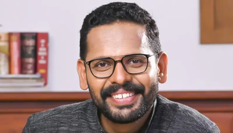 യുഡിഎഫ് സ്ഥാനാർത്ഥി ഡോ. സരിന്റെ കുടുംബത്തിന് ഇരട്ട വോട്ട്