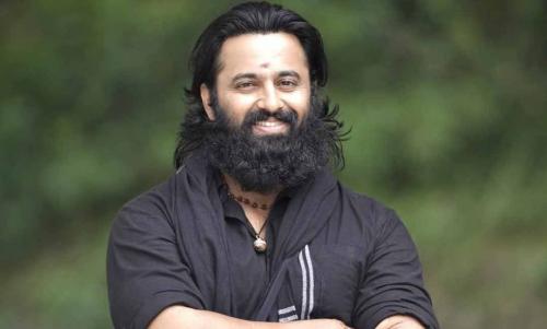 ഫോൺ കോൾ വിവാദം: പ്രതികരണവുമായി ഉണ്ണി മുകുന്ദൻ ഫോൺ കോൾ വിവാദം: പ്രതികരണവുമായി ഉണ്ണി മുകുന്ദൻ