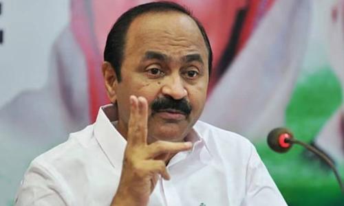 സമരം എന്നപേരിൽ എസ്എഫ്ഐ നടത്തിയത് ഗുണ്ടായിസം, സർക്കാരും പോലീസും കൂട്ടുനിന്നു: വി.ഡി. സതീശൻ സമരം എന്നപേരിൽ എസ്എഫ്ഐ നടത്തിയത് ഗുണ്ടായിസം, സർക്കാരും പോലീസും കൂട്ടുനിന്നു: വി.ഡി. സതീശൻ