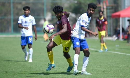 സന്തോഷ് ട്രോഫി: കേരളത്തിന് ഇന്ന് കഠിനമായ പോരാട്ടം സന്തോഷ് ട്രോഫി: കേരളത്തിന് ഇന്ന് കഠിനമായ പോരാട്ടം
