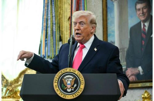 ഇറാനിൽ ഭരണമാറ്റം; സമാധാന ചർച്ചകൾ പുരോഗമിക്കുന്നതായി ഡൊണാൾഡ് ട്രംപ്