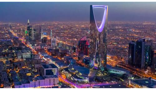 സൗദിയിൽ മിസൈൽ പതിച്ച് രണ്ട് മരണം; കൊല്ലപ്പെട്ടവരിൽ ഇന്ത്യക്കാരനും 