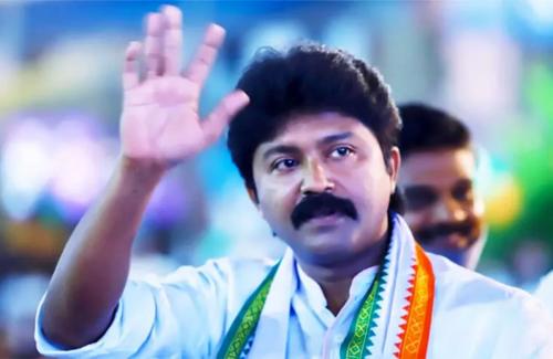 ജാമ്യവ്യവസ്ഥ ലംഘിച്ച് എല്ദോസ് പ്ലീനറി സമ്മേളനത്തില്; രാഹുലിന് കത്തയച്ച് പരാതിക്കാരി ജാമ്യവ്യവസ്ഥ ലംഘിച്ച് എല്ദോസ് പ്ലീനറി സമ്മേളനത്തില്; രാഹുലിന് കത്തയച്ച് പരാതിക്കാരി