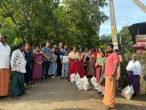 പ്രളയബാധിതരായ 70-ലേറെ കുടുംബങ്ങൾക്ക് കൈത്താങ്ങായി പത്തനംതിട്ട ജില്ലാ പ്രവാസി അസോസിയേഷൻ ബഹ്‌റൈൻ