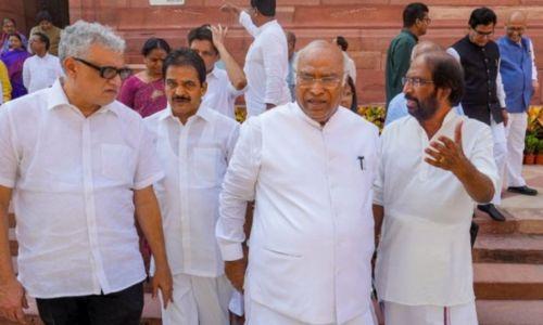 മണിപ്പൂര് കലാപം: പ്രതിപക്ഷസഖ്യം ഇന്ന് രാഷ്ട്രപതിയെ കാണും മണിപ്പൂര് കലാപം: പ്രതിപക്ഷസഖ്യം ഇന്ന് രാഷ്ട്രപതിയെ കാണും