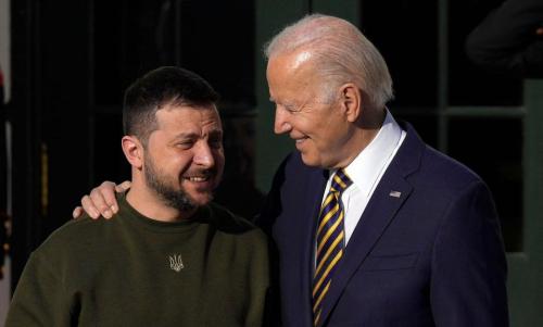 റഷ്യൻ അധിനിവേശം നടക്കുന്ന യുക്രെയ്നിൽ അപ്രതീക്ഷിത സന്ദർശനവുമായി യു.എസ് പ്രസിഡന്റ് ജോ ബൈഡൻ റഷ്യൻ അധിനിവേശം നടക്കുന്ന യുക്രെയ്നിൽ അപ്രതീക്ഷിത സന്ദർശനവുമായി യു.എസ് പ്രസിഡന്റ് ജോ ബൈഡൻ