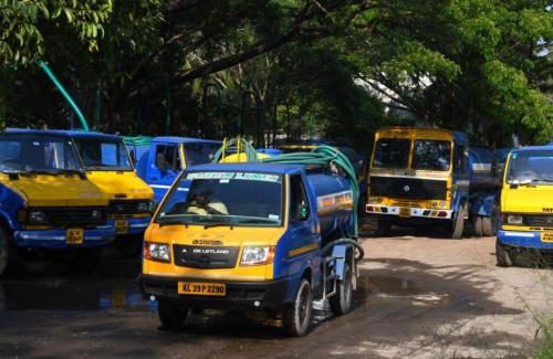 കുടിവെളളക്ഷാമം രൂക്ഷം: കൊച്ചി മുസിരിസ് ബിനാലെ ഉപരോധിക്കാനൊരുങ്ങി ഫോർട്ടുകൊച്ചി കോളനി കുടിവെളളക്ഷാമം രൂക്ഷം: കൊച്ചി മുസിരിസ് ബിനാലെ ഉപരോധിക്കാനൊരുങ്ങി ഫോർട്ടുകൊച്ചി കോളനി