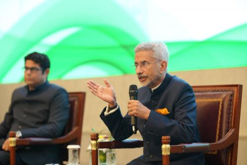 ബഹ്റൈനിലെ ഇന്ത്യൻ സമൂഹവുമായി ഇന്ത്യൻ വിദേശകാര്യമന്ത്രി എസ് ജയശങ്കർ കൂടികാഴ്ച്ച നടത്തി ബഹ്റൈനിലെ ഇന്ത്യൻ സമൂഹവുമായി ഇന്ത്യൻ വിദേശകാര്യമന്ത്രി എസ് ജയശങ്കർ കൂടികാഴ്ച്ച നടത്തി