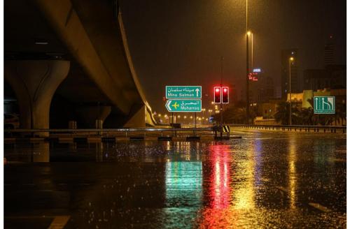 ബഹ്റൈനിൽ ശക്തമായ ഇടിമിന്നലും പേമാരിയും; വരും ദിവസങ്ങളിലും ജാഗ്രത തുടരണമെന്ന് മുന്നറിയിപ്പ്