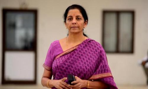 റഫേൽ കരാ­റും ബോ­ഫോ­ഴ്സും താ­രതമ്യം ചെ­യ്യേ­ണ്ട : നി­ർ­മല സീ­താ­രാ­മൻ